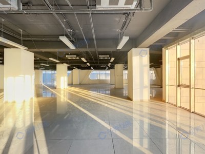 【中關(guān)村翠湖科技園云中心650平近地鐵精裝朝東/面積650m/價(jià)格6.53萬(wàn)元/月/精裝/可注冊(cè),適合行業(yè):IT科技,貿(mào)易零售